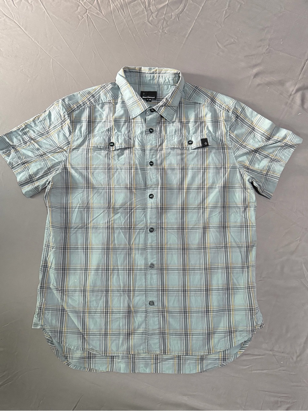 Black Diamond Light Blue Plaid Short-Sleeve Button-Down Shirt